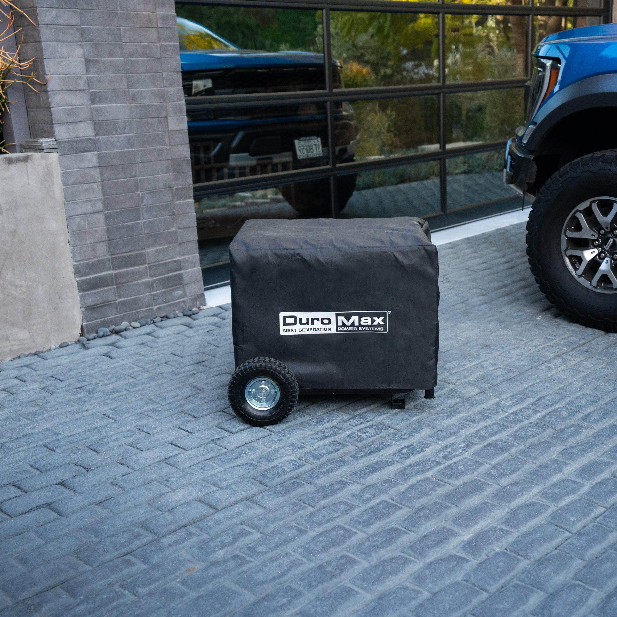 DuroMax XPLGC Large Weather Resistant Dust Guard Portable Generator Cover - Image 2